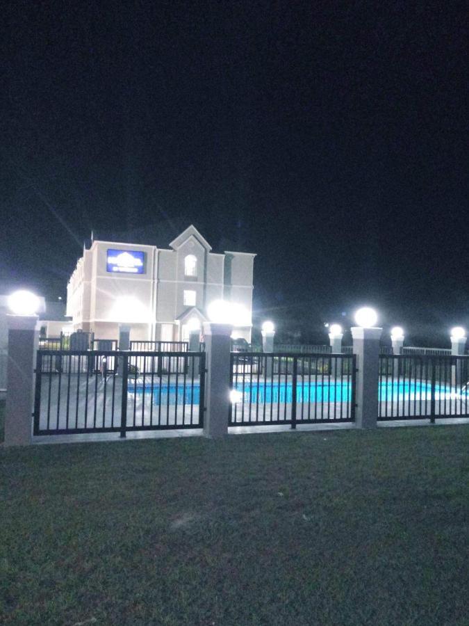 Microtel Inn & Suites By Wyndham Camp Lejeune/Джексонвілл Екстер'єр фото