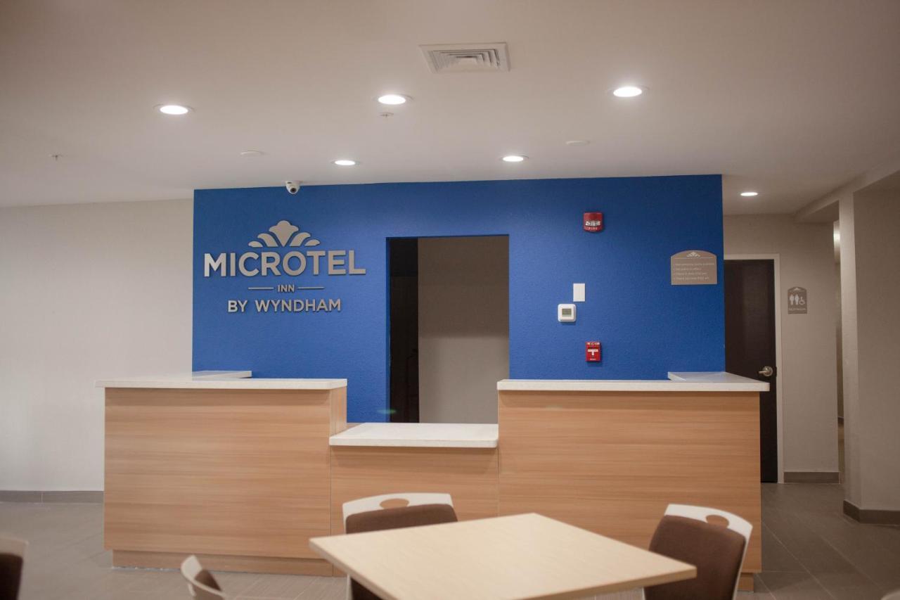Microtel Inn & Suites By Wyndham Camp Lejeune/Джексонвілл Екстер'єр фото